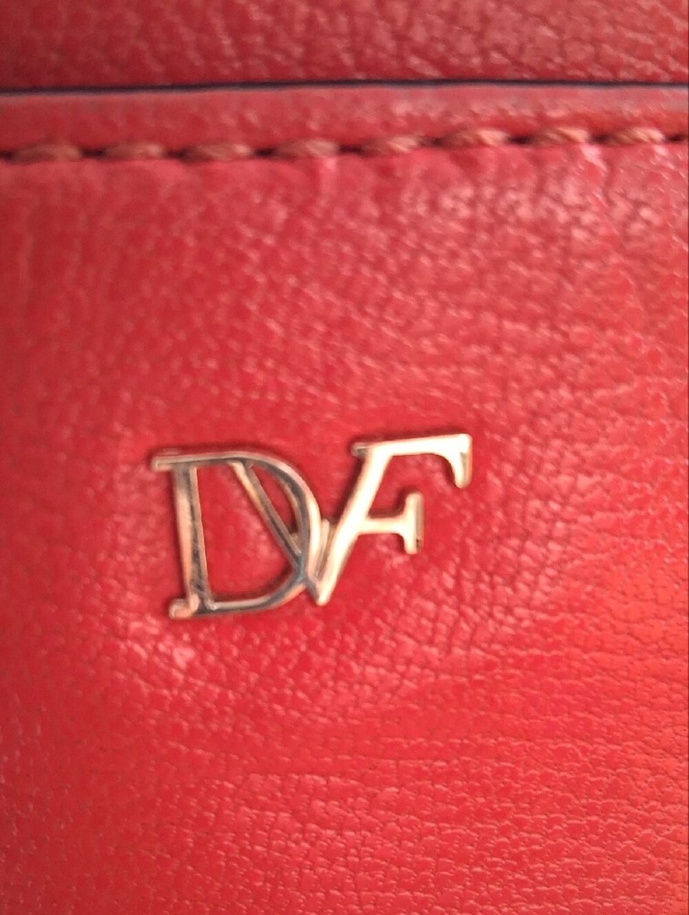 Diane Von Furstenberg Coral-Red Leather Shoulder Bag - Picture 2 of 15